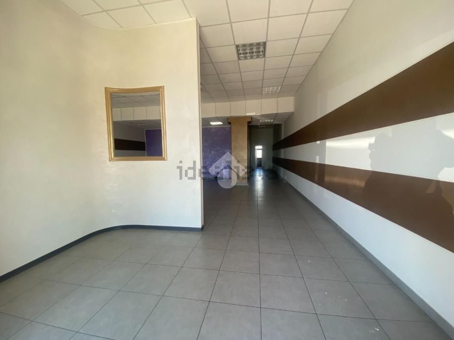 locale commerciale in vendita a Castiglione delle Stiviere