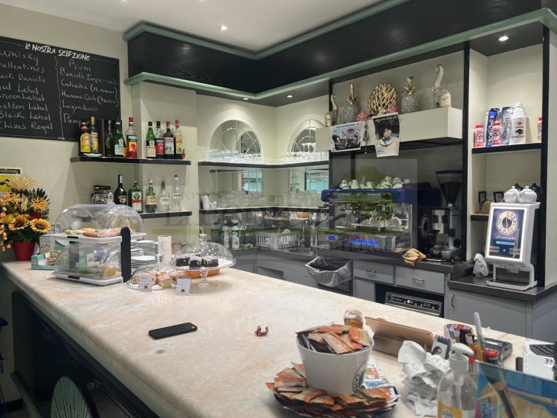 locale commerciale in vendita a Castiglione delle Stiviere