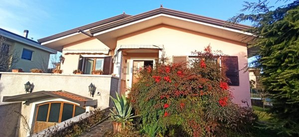 casa indipendente in vendita a Castiglione delle Stiviere