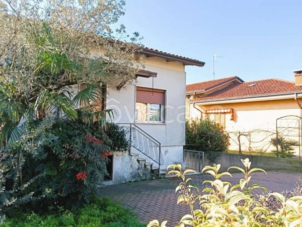 casa indipendente in vendita a Castiglione delle Stiviere