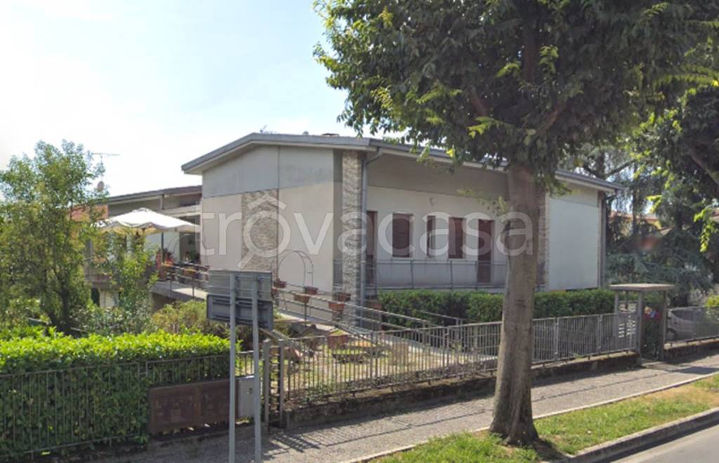 casa indipendente in vendita a Castiglione delle Stiviere