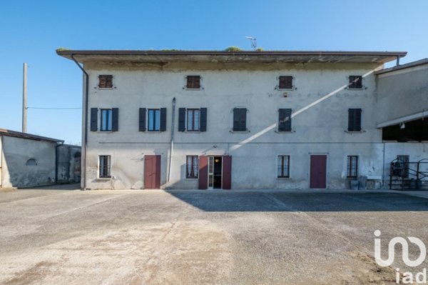 casa indipendente in vendita a Castiglione delle Stiviere