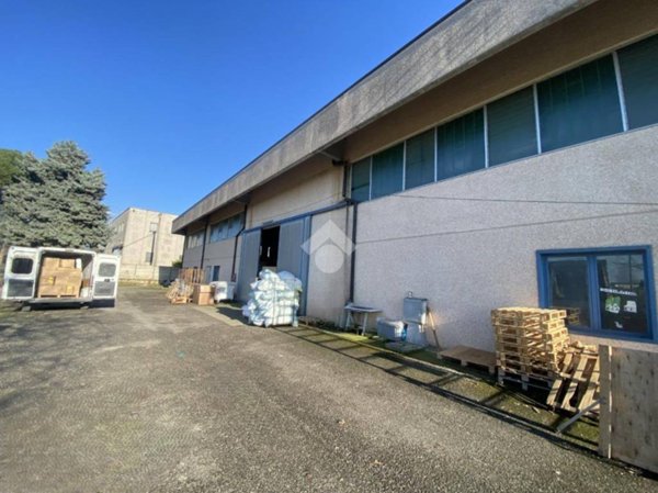 capannone in vendita a Castiglione delle Stiviere