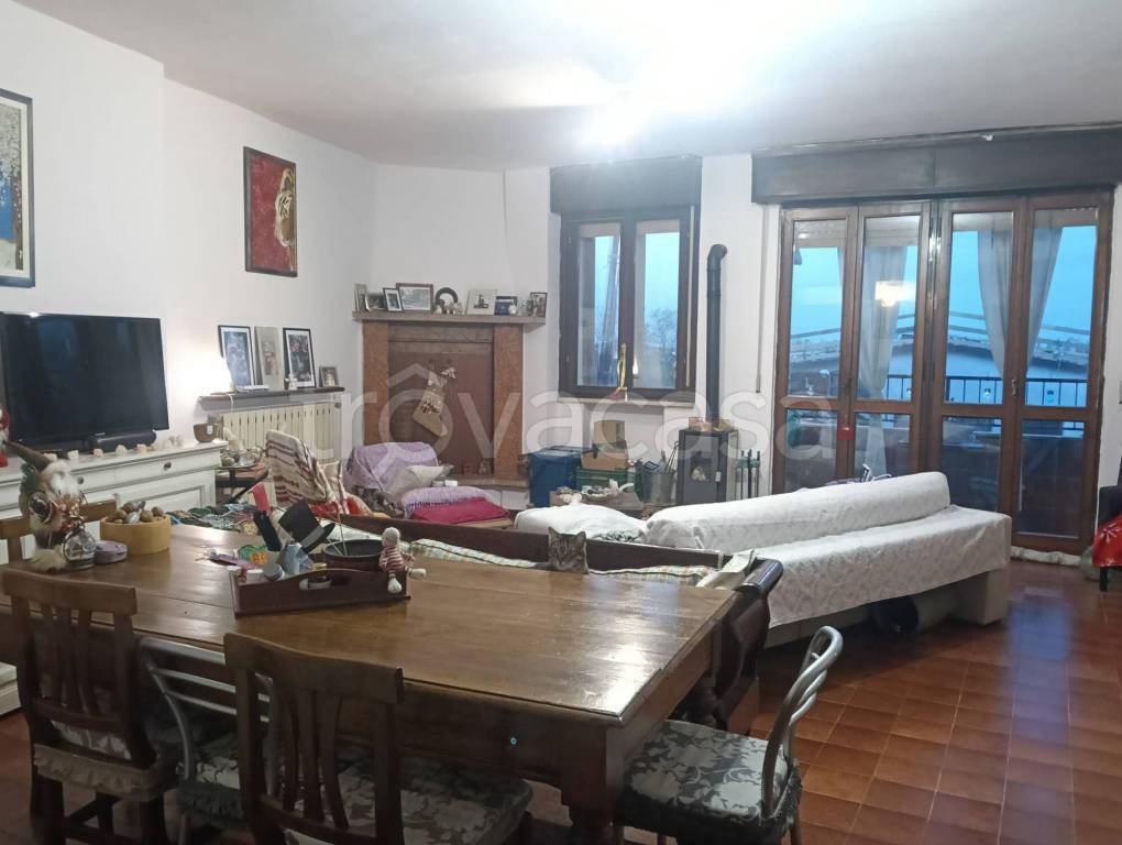 appartamento in vendita a Castiglione delle Stiviere in zona Gozzolina