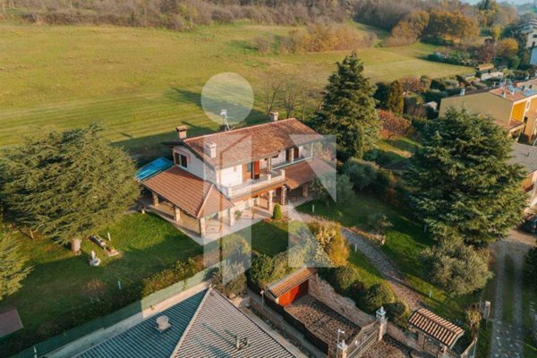 casa indipendente in vendita a Castiglione delle Stiviere