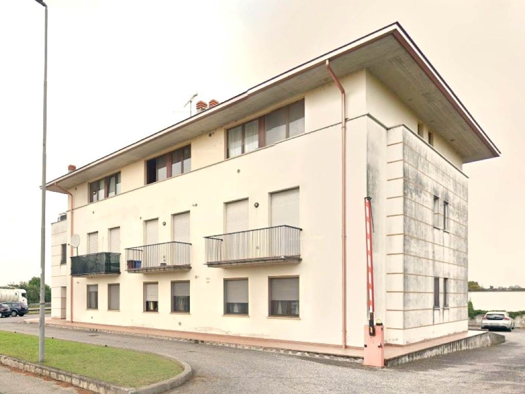 appartamento in vendita a Castiglione delle Stiviere in zona Gozzolina