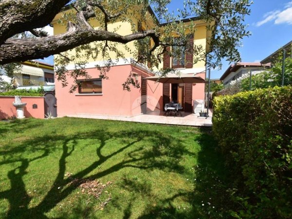 casa indipendente in vendita a Castiglione delle Stiviere
