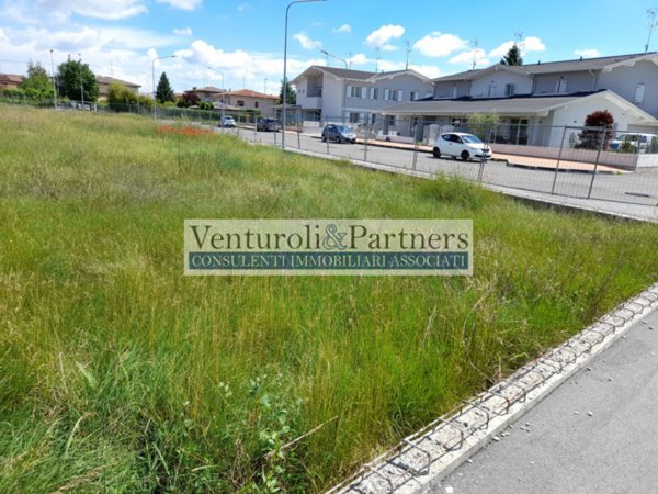 casa indipendente in vendita a Castiglione delle Stiviere