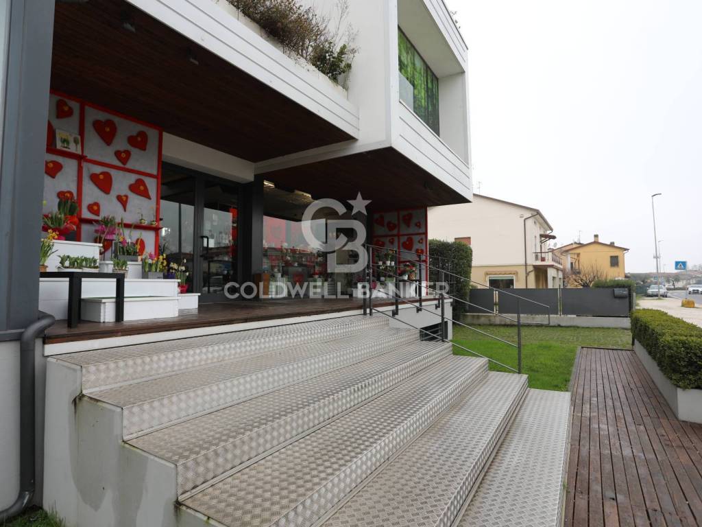 negozio in vendita a Castiglione delle Stiviere