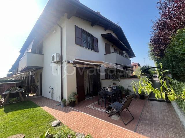 casa indipendente in vendita a Castiglione delle Stiviere