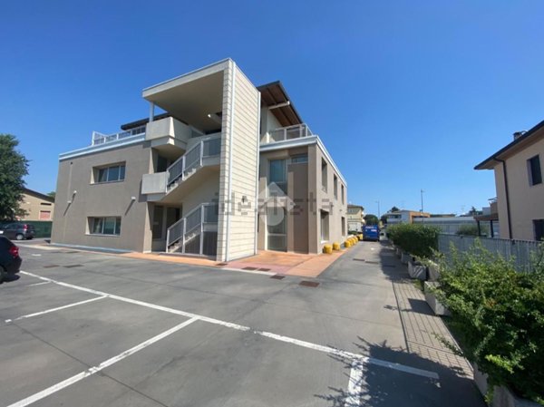 ufficio in vendita a Castiglione delle Stiviere