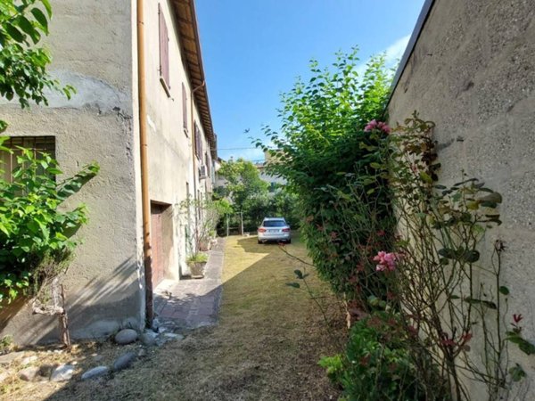 casa indipendente in vendita a Castiglione delle Stiviere