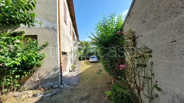 casa indipendente in vendita a Castiglione delle Stiviere