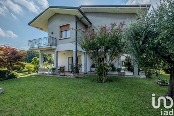 casa indipendente in vendita a Castiglione delle Stiviere