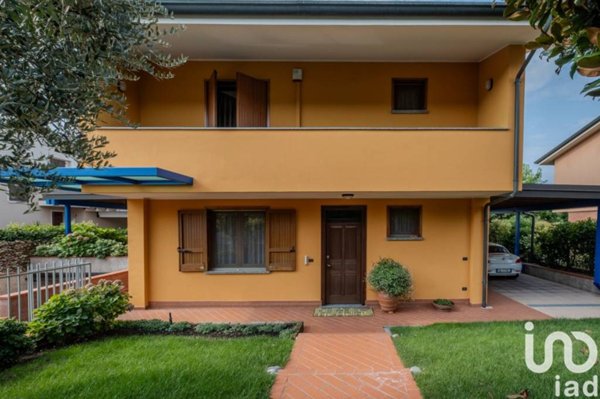 casa indipendente in vendita a Castiglione delle Stiviere
