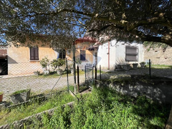 casa indipendente in vendita a Castiglione delle Stiviere