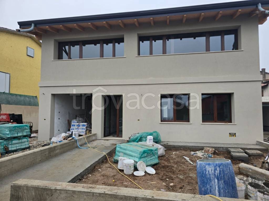 appartamento in vendita a Castiglione delle Stiviere in zona Gozzolina