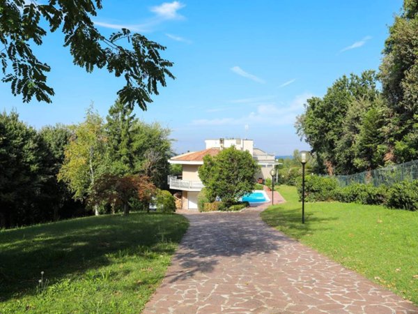 casa indipendente in vendita a Castiglione delle Stiviere
