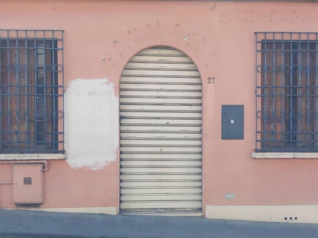 negozio in vendita a Castiglione delle Stiviere