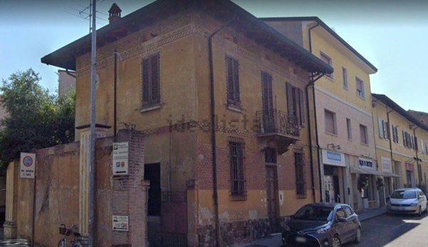 intera palazzina in vendita a Castiglione delle Stiviere