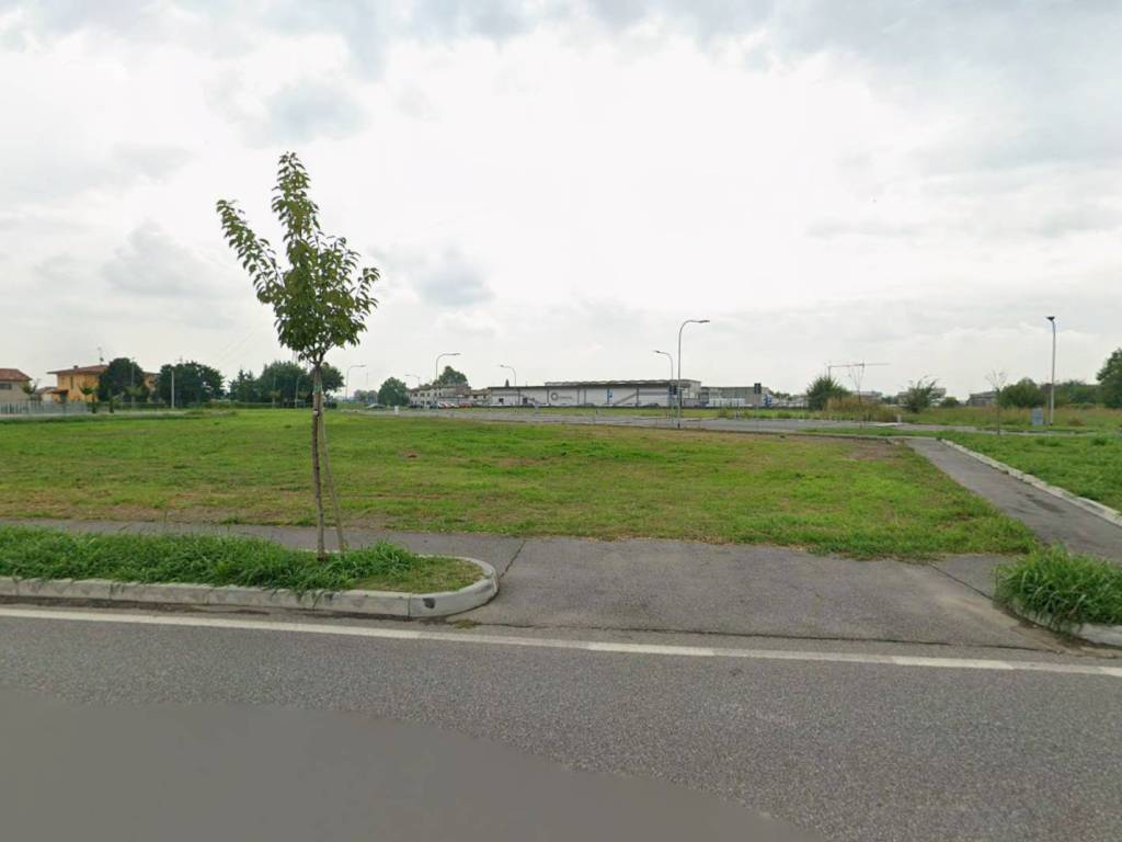 terreno agricolo in vendita a Castiglione delle Stiviere in zona Gozzolina