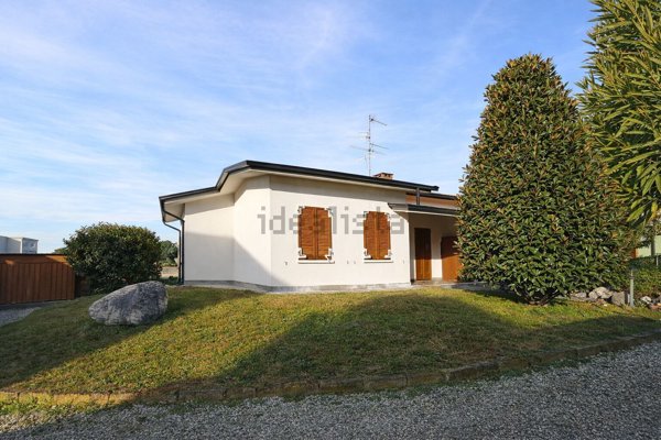 casa indipendente in vendita a Castiglione delle Stiviere