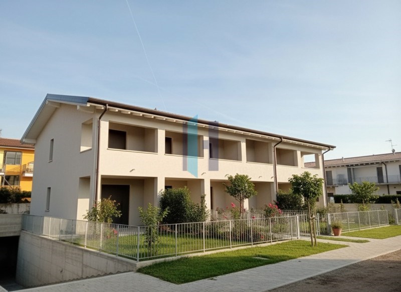 casa indipendente in vendita a Castiglione delle Stiviere