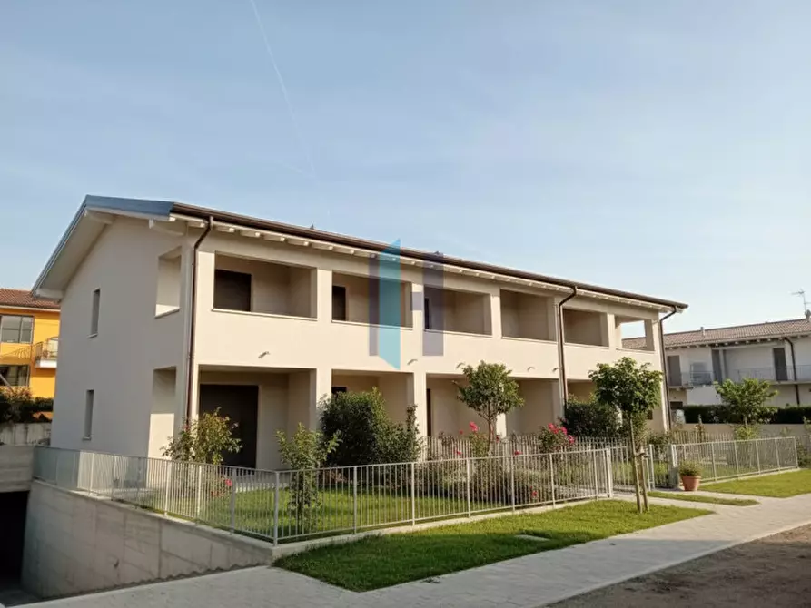 casa indipendente in vendita a Castiglione delle Stiviere