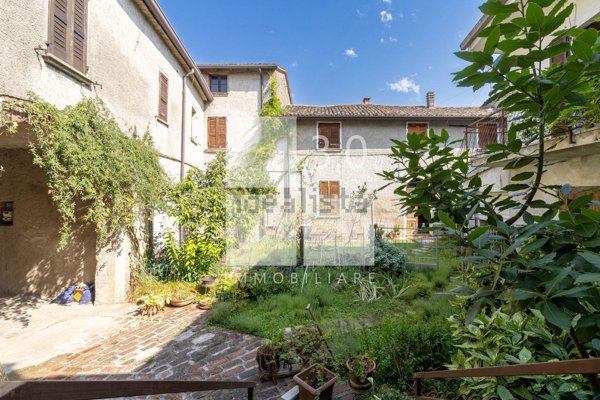 casa indipendente in vendita a Castiglione delle Stiviere