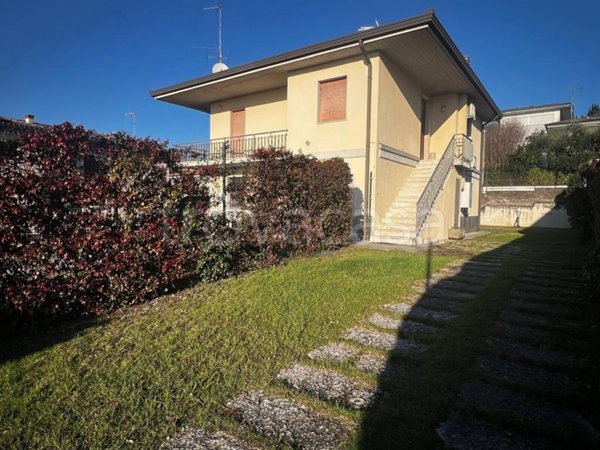 casa indipendente in vendita a Castiglione delle Stiviere