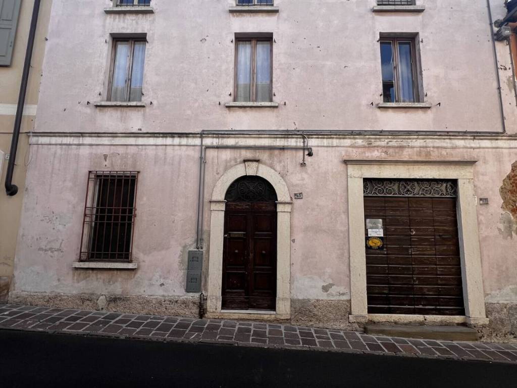 casa indipendente in vendita a Castiglione delle Stiviere