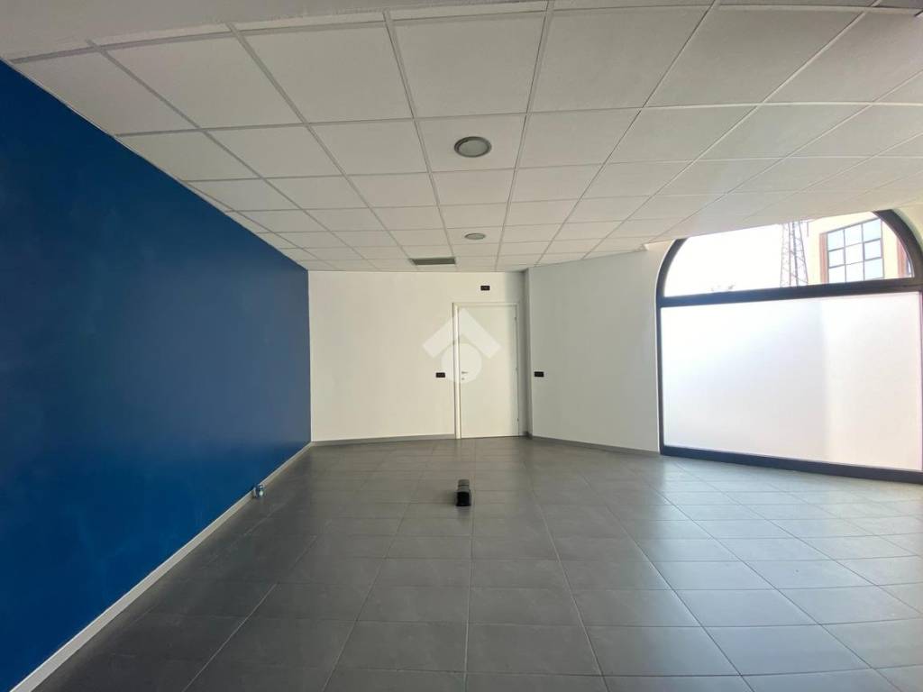 ufficio in vendita a Castiglione delle Stiviere