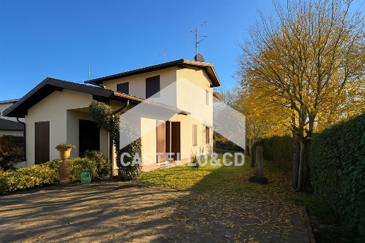 casa indipendente in vendita a Castiglione delle Stiviere