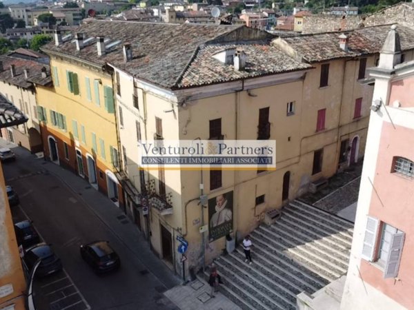 casa indipendente in vendita a Castiglione delle Stiviere