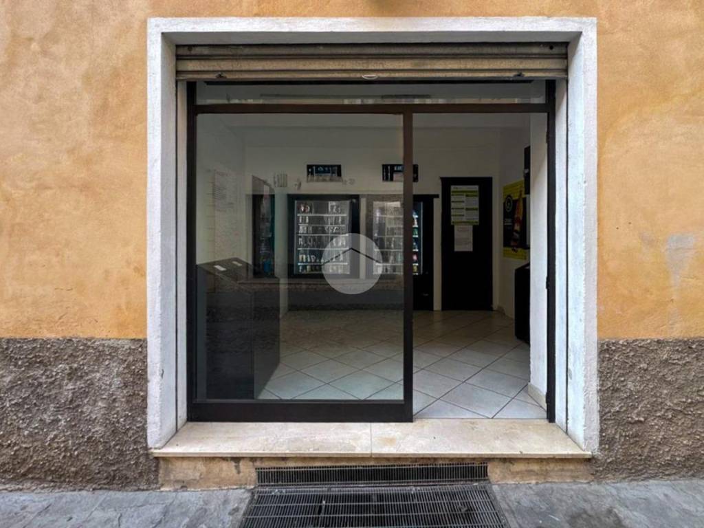 negozio in vendita a Castiglione delle Stiviere