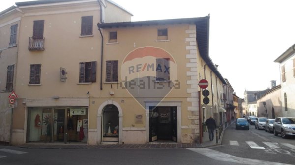 casa indipendente in vendita a Castiglione delle Stiviere