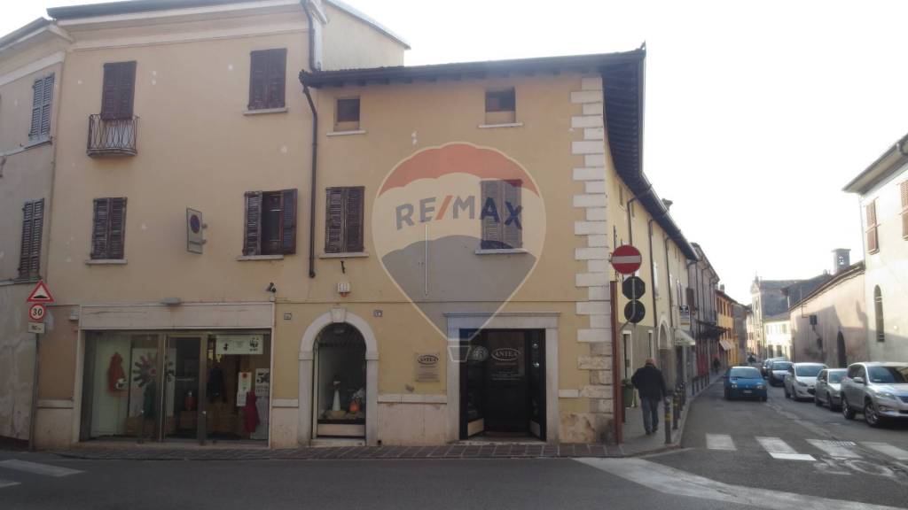 casa indipendente in vendita a Castiglione delle Stiviere