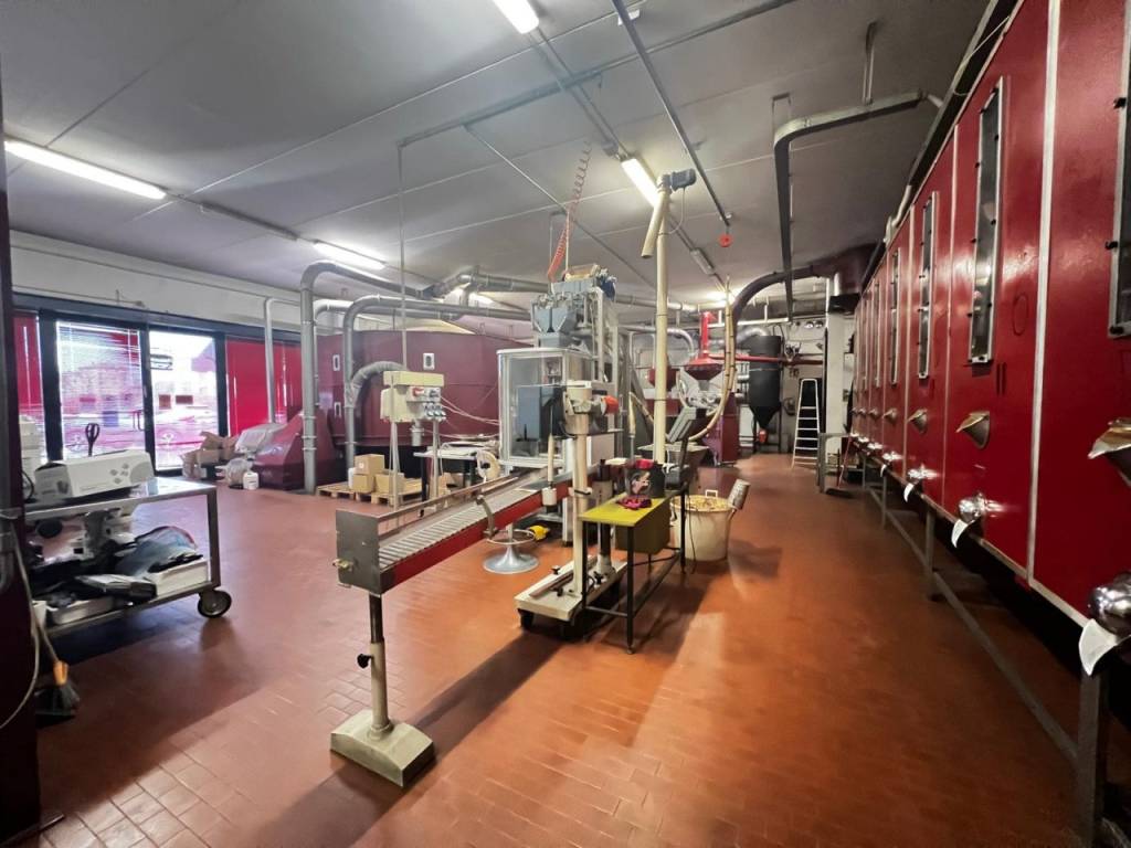 negozio in vendita a Castiglione delle Stiviere