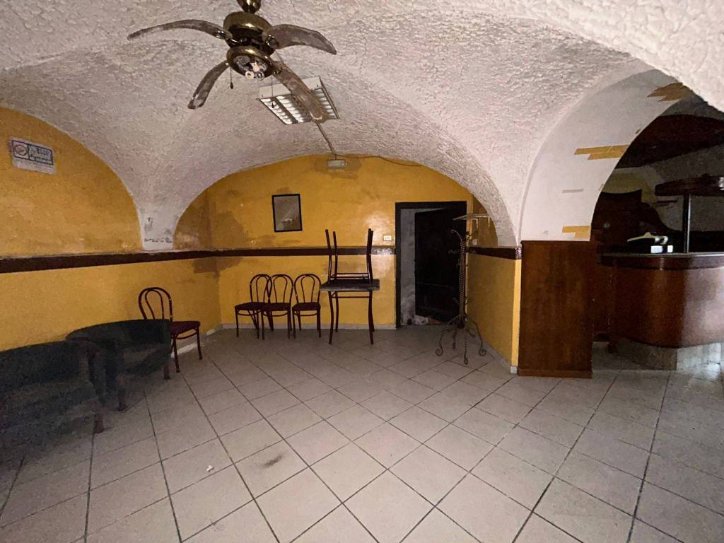 negozio in vendita a Castiglione delle Stiviere