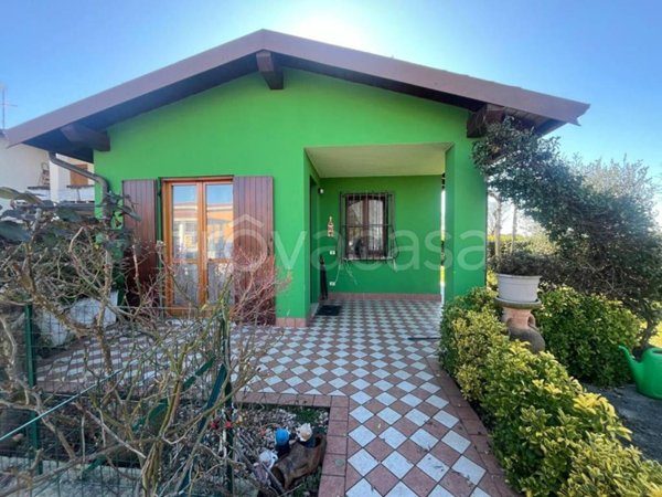 casa indipendente in vendita a Castiglione delle Stiviere