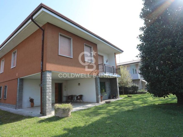 casa indipendente in vendita a Castiglione delle Stiviere