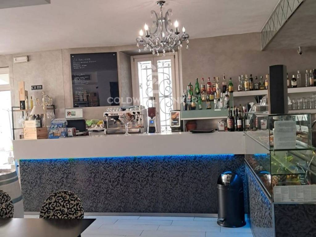 negozio in vendita a Castiglione delle Stiviere