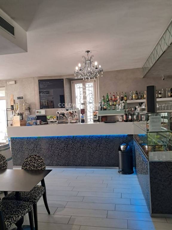 negozio in vendita a Castiglione delle Stiviere