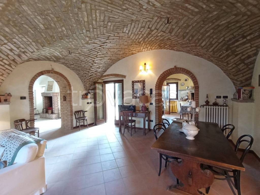 casa indipendente in vendita a Castiglione delle Stiviere