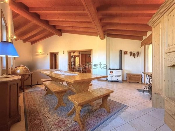 casa indipendente in vendita a Castiglione delle Stiviere in zona Astore