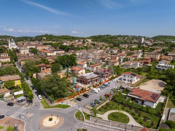 villa in vendita a Castiglione delle Stiviere