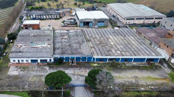 capannone in vendita a Castiglione delle Stiviere