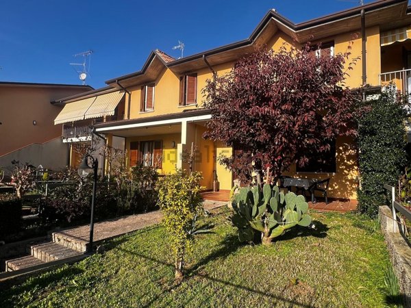 casa indipendente in vendita a Castiglione delle Stiviere