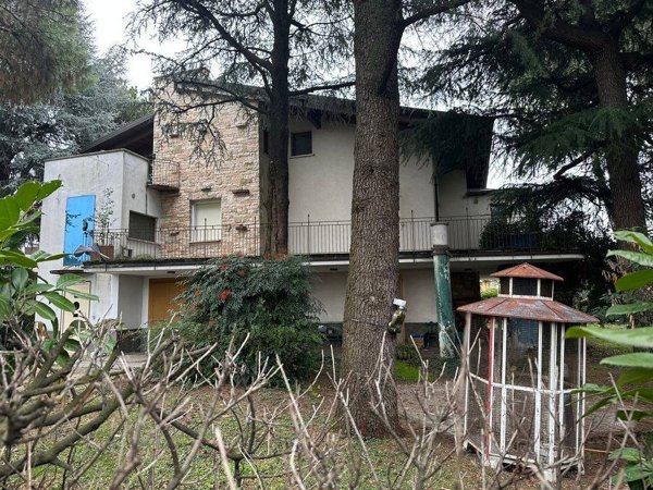 casa indipendente in vendita a Castiglione delle Stiviere