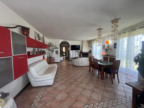 casa indipendente in vendita a Castiglione delle Stiviere